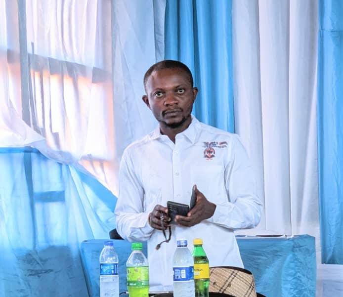 Haut-Uélé : le journaliste d’investigation Patrick Tawaba interpelle les entrepreneurs sur leurs engagements communautaires
