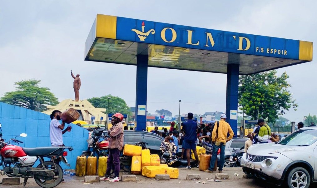 Pénurie de carburant à Kinshasa: La population sous pression .