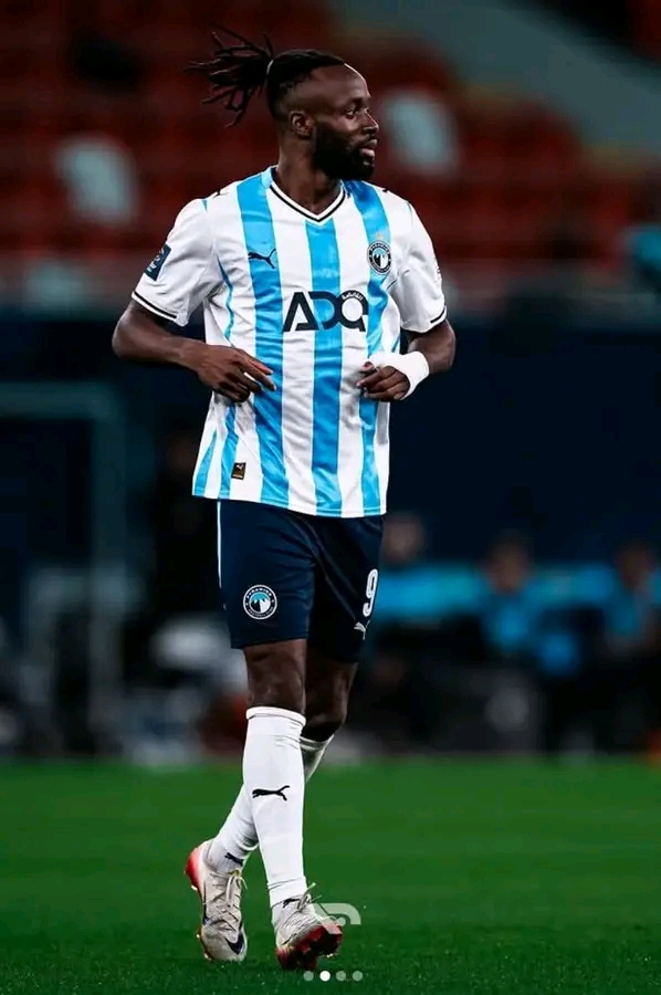 Fiston Kalala Mayele en feu : Pyramids FC écrase Al Ahly SC (3-0) dans le choc des playoffs