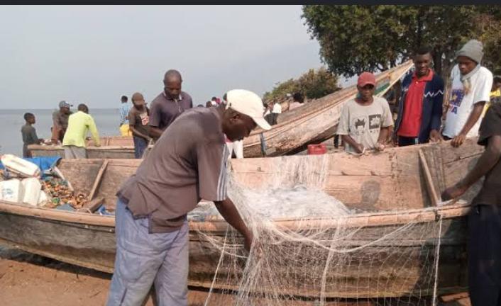 Beni : marche pacifique des pêcheurs de Kyavinyonge contre les tracasseries sur le lac Édouard